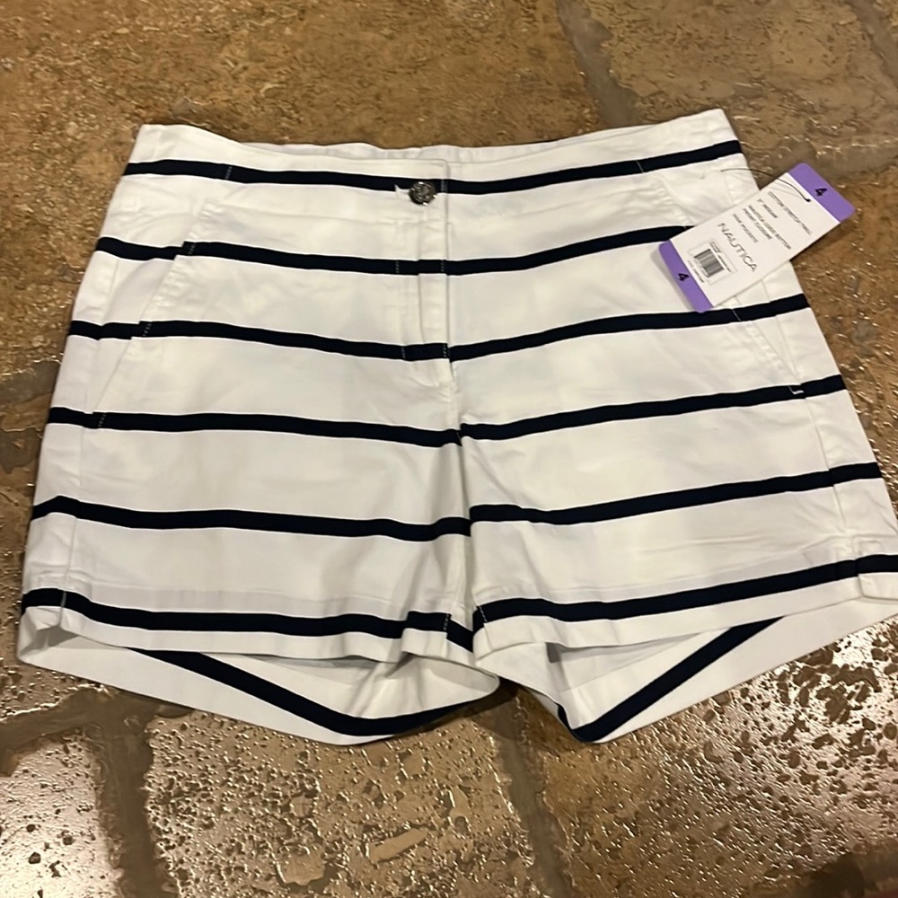 NWT Nautica Shorts Fits like 8